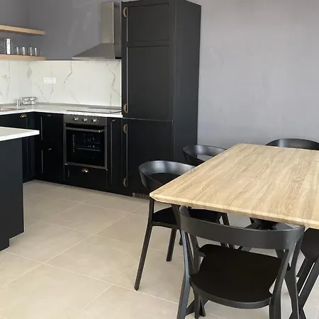 Exclusive Seafront With Jacuzzi *