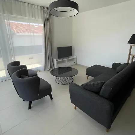 Exclusive Seafront With Jacuzzi Apartamento Zavala