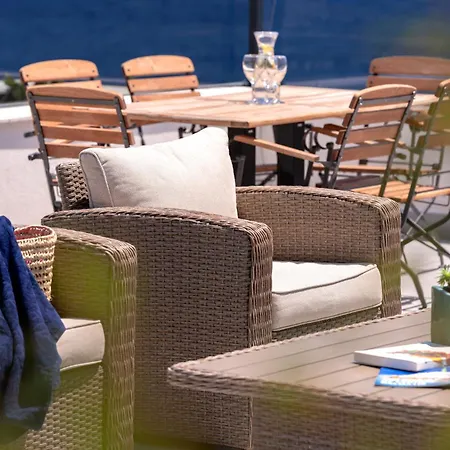 Exclusive Seafront With Jacuzzi *