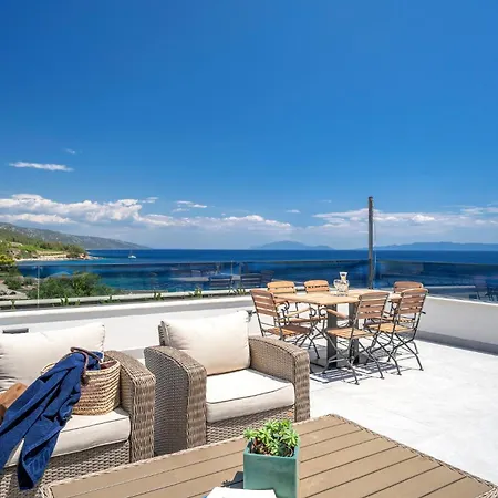 Exclusive Seafront With Jacuzzi * ザヴァラ