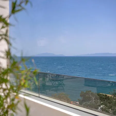 דירה Exclusive Seafront With Jacuzzi *