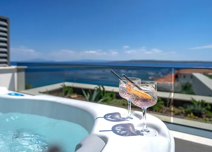 Exclusive Seafront With Jacuzzi Appartamento