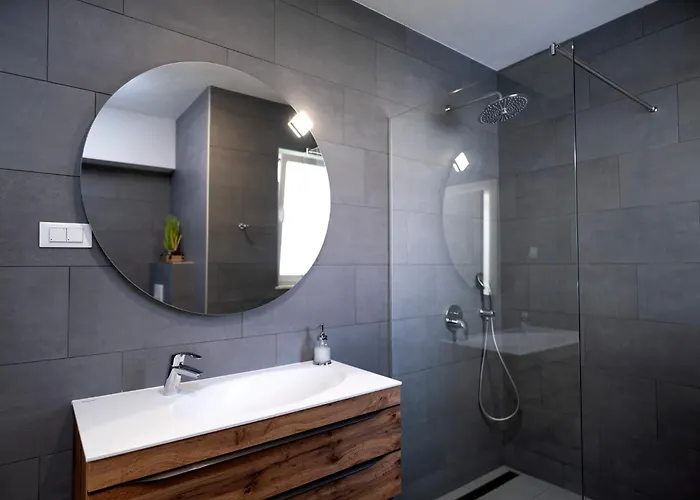 Exclusive Seafront With Jacuzzi * Zavala