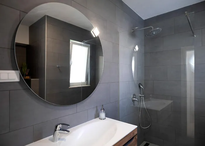 Exclusive Seafront With Jacuzzi Appartamento